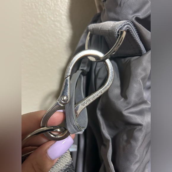Used lulu lemon bag- grey and off white - Picture 8 of 16
